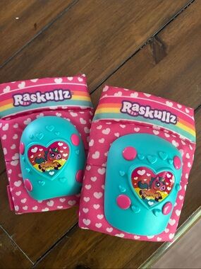 Raskullz Kids Teal & Pink Protective Knee Pads